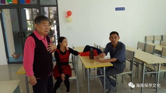 專家志愿者走進(jìn)圖書(shū)館少兒區(qū)，開(kāi)展家庭教育咨詢主題交流